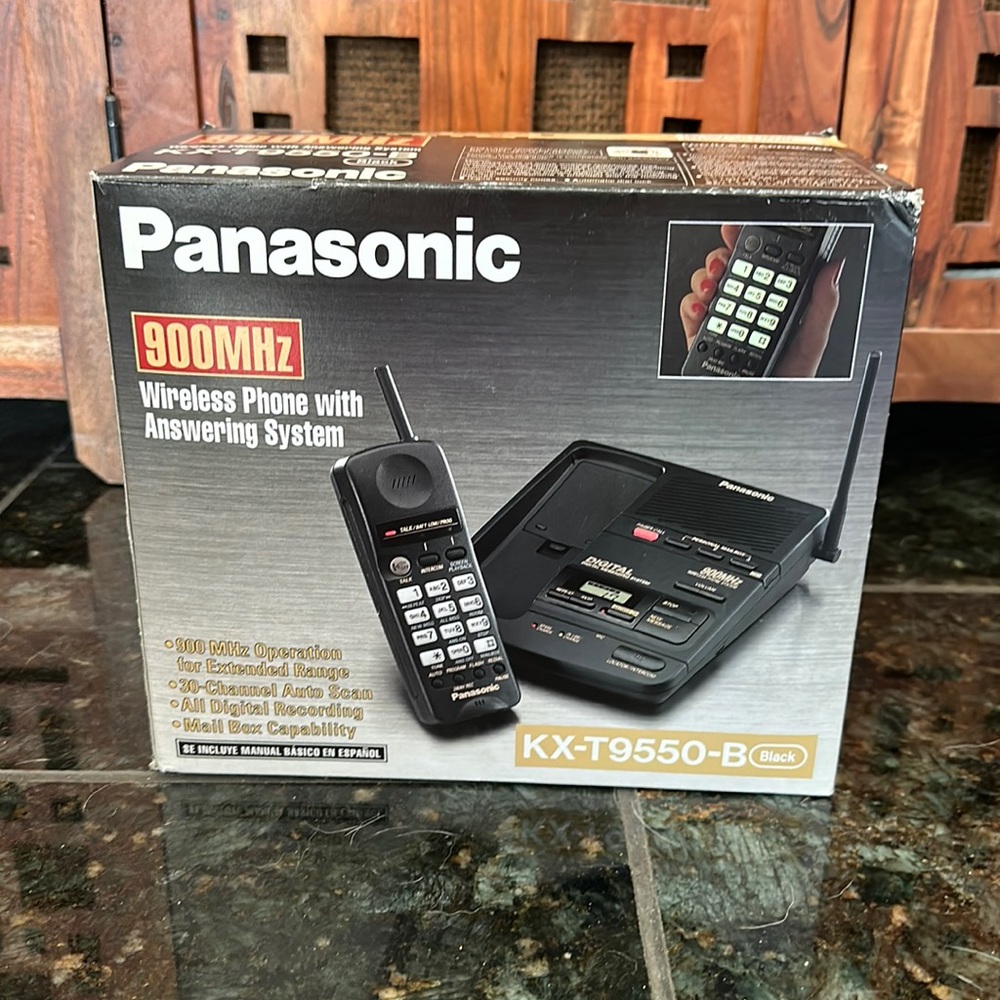 In box Panasonic wireless phone with answering system KX-T9550-B